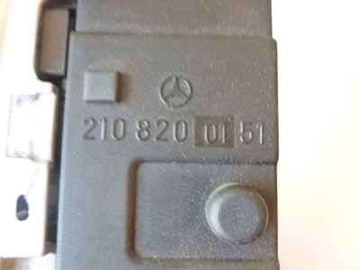 Mercedes Dash Switch Button Console 2108200151 W208 CLK320 CLK430 CLK55 AMG4